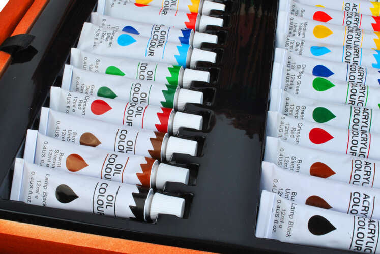 Tapybos rinkinys 174 vienetai lagamine