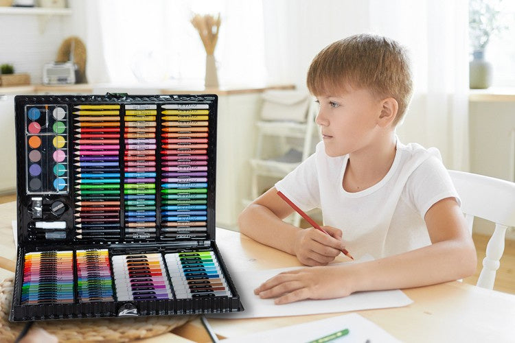 Tapybos rinkinys lagamine, 168 vnt, juodas