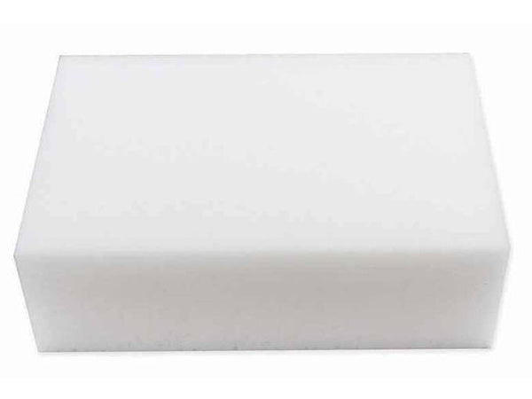 Magiška kempinėlė dėmėms valyti pašalina nešvarumus