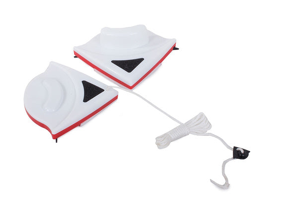 Dvipusis langų ploviklis su magnetiniu valytuvu