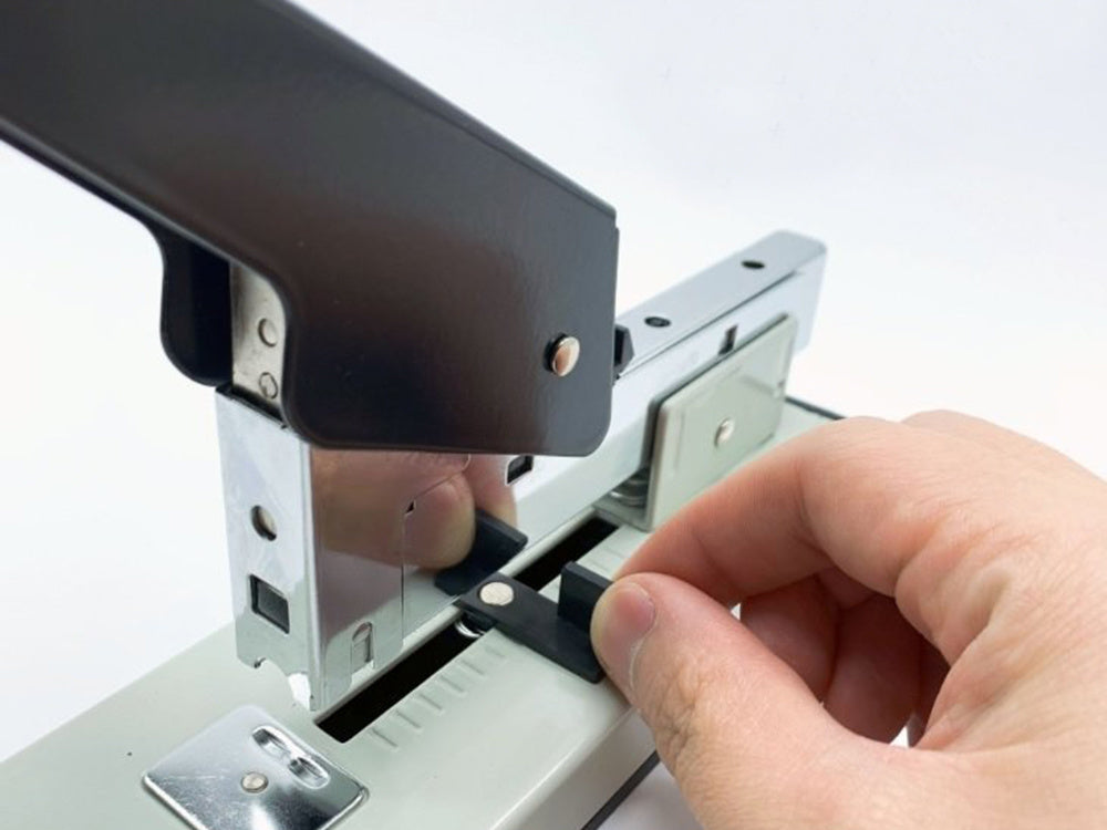 Biuro segiklis didelis tvirtas metalinis 100 lapų