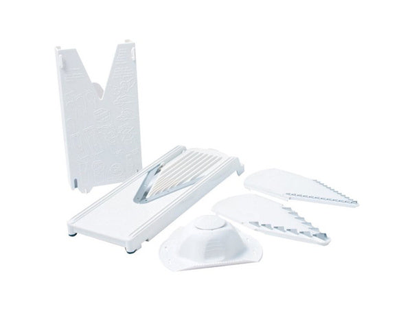 Pjaustyklė daržovių ir vaisių tarkavimo mašina