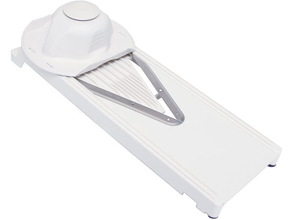 Pjaustyklė daržovių ir vaisių tarkavimo mašina