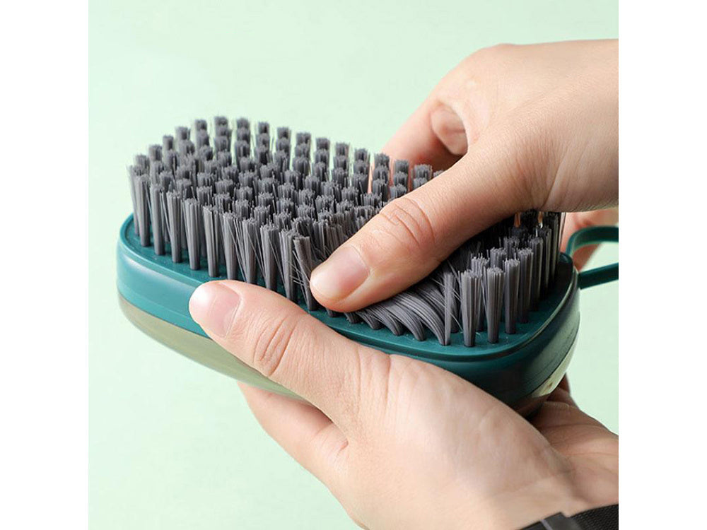 Valymo šepetėlis su skysčio dozatoriumi