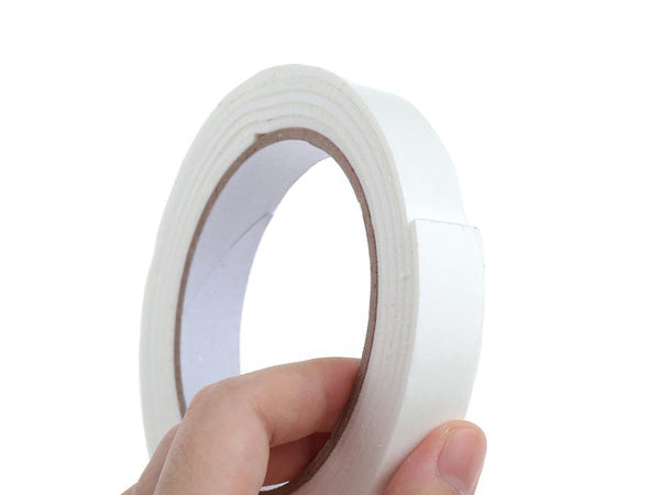 Dvipusė montavimo putų juosta itin stipri