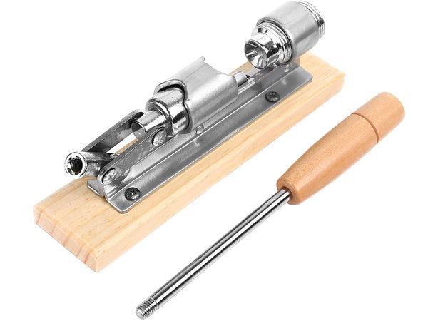 Riešutų krautuvėlė ant tvirto plieninio pagrindo