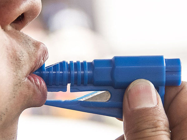 Gyvybės apsaugos plaktukas, raktų žiedas, peilis