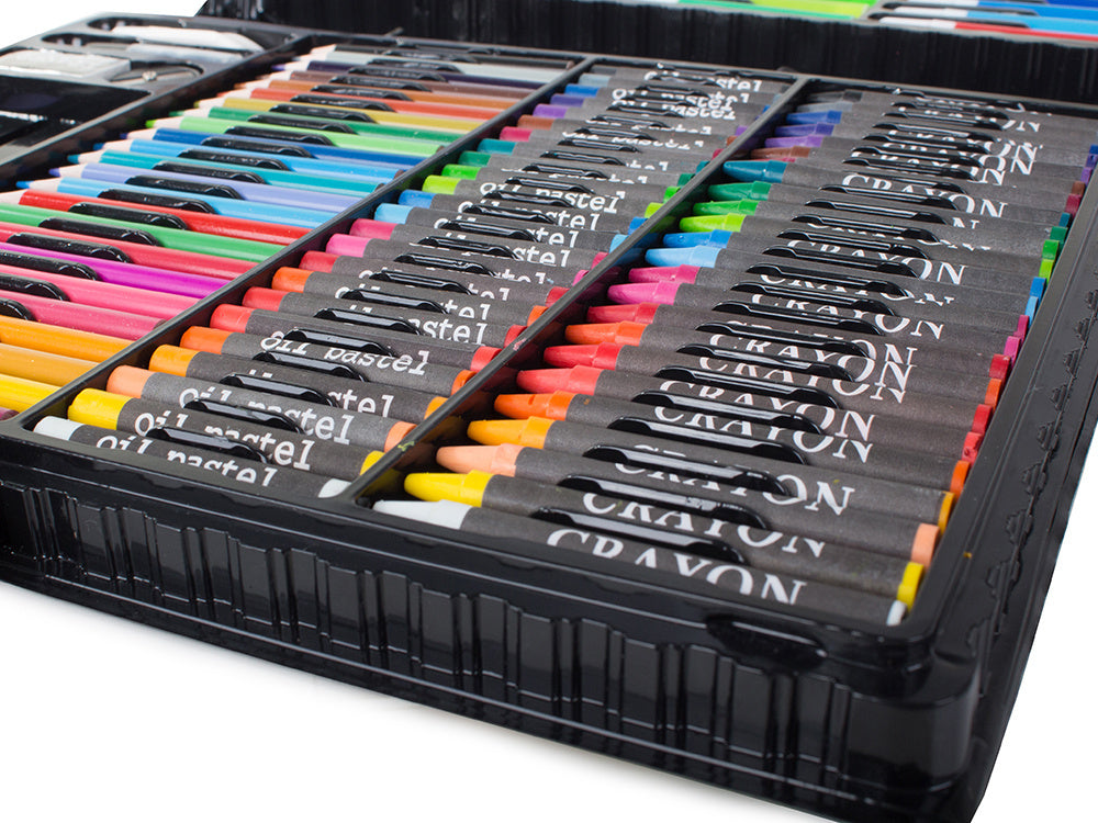 Artist's set painting case 168 vnt.