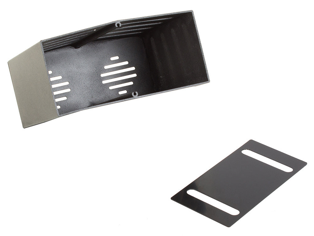 Ant sienos montuojamas stalo įrankių organizatorius su nusausintuvu