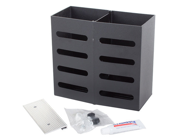 Ant sienos montuojamas stalo įrankių organizatorius su nusausintuvu