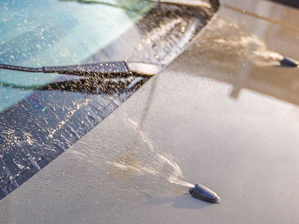 Universalūs priekinio stiklo plovimo purkštukai