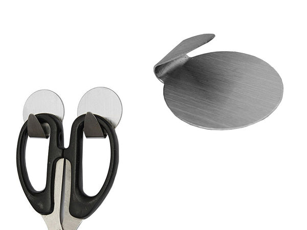 Plieniniai lipnūs kabliukai 4 vnt.