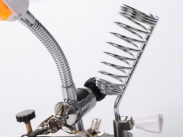 Trečiosios rankos litavimo rinkinys didinamojo stiklo laikiklis led