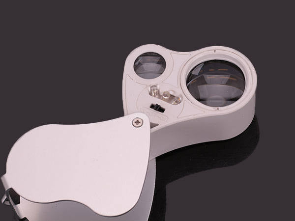 Led juvelyrinių dirbinių sulankstomoji lupa uv 25x 50