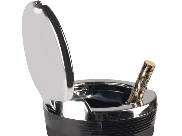 Automobilio peleninės krepšelis vietoj puodelio