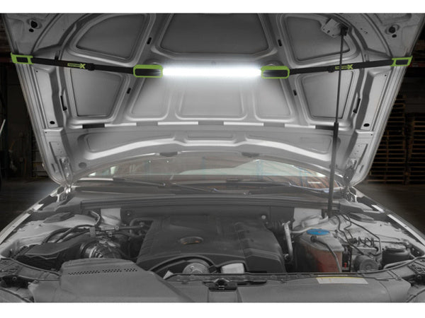 Dirbtuvių lempa po variklio dangčiu magnetinis žibintuvėlis