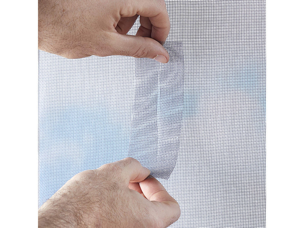 Uodų tinklelio remonto juosta langams 2 metrai