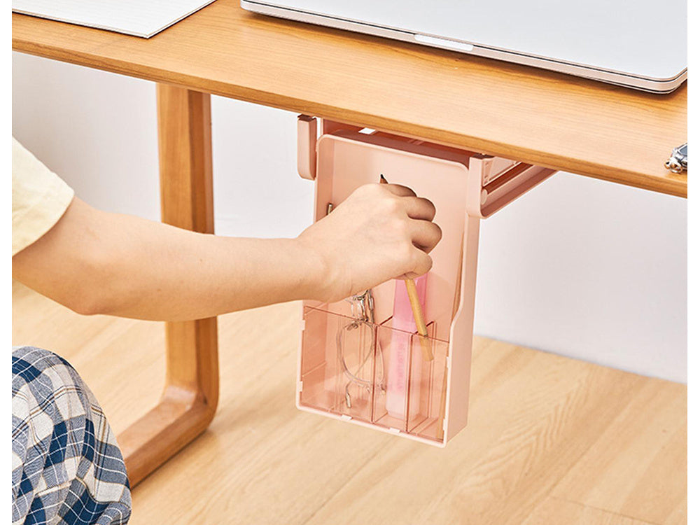 Po stalčiumi esantis stalčių stalčių lentynos ištraukiamas konteineris