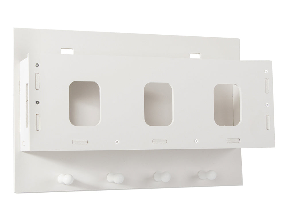 Organizatoriaus pakabinama lentyna vonios kambario spintelė