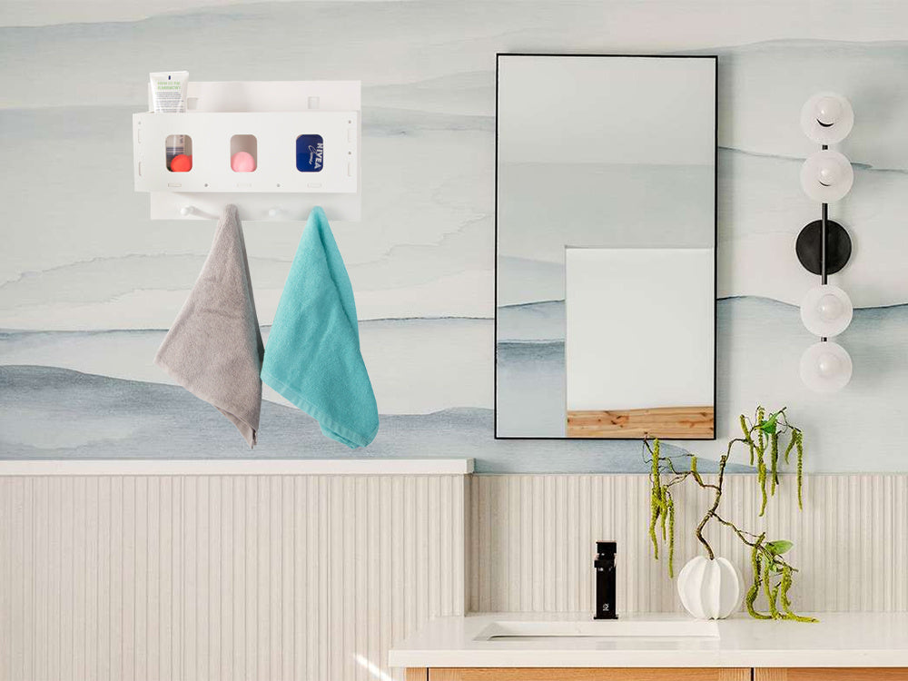 Organizatoriaus pakabinama lentyna vonios kambario spintelė