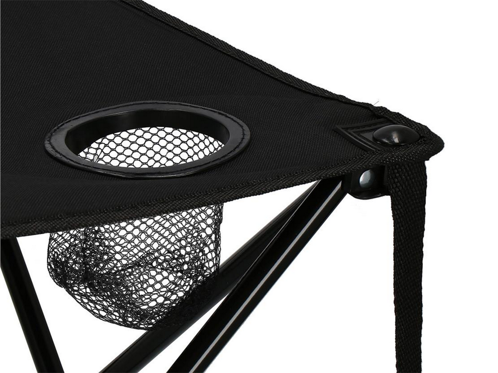 Nedidelis sulankstomas žvejybos stalas balkone, skirtas stovyklavimui po palapine