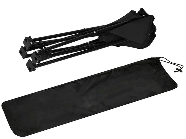 Nedidelis sulankstomas žvejybos stalas balkone, skirtas stovyklavimui po palapine