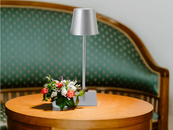 Stalo naktinė lemputė lietimui jautri lempa 3 žingsnių aukštas belaidis usb, Sidabras, Szín, Ezüst