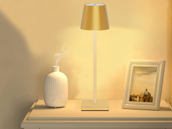 Stalo naktinė lemputė lietimui jautri lempa 3 žingsnių aukštas belaidis usb, Auksinis, Szín, Aranysárga