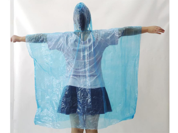 Mackintosh in a ball rain cape pončo raktų pakabukas