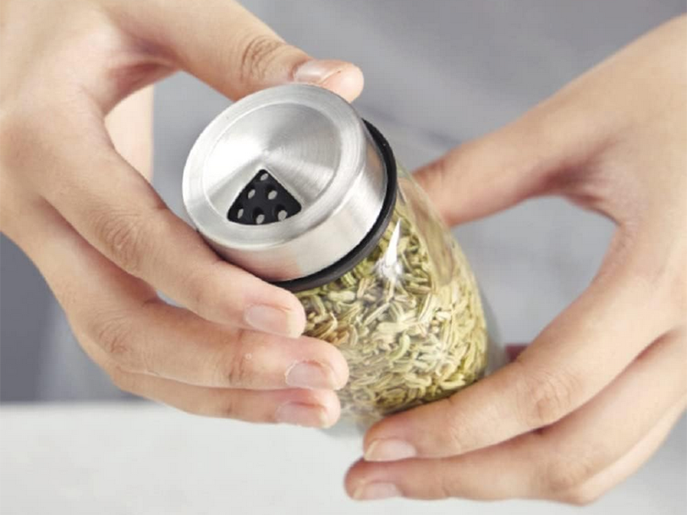 Prieskonių organizatorius rotaciniai stikliniai indeliai 6 vnt. Prieskonių druska