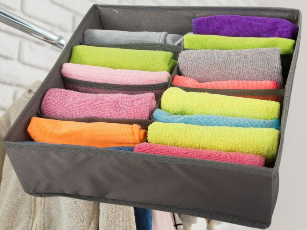 Skalbinių organizatorius spintos stalčiui 8 skyriai, Pilka, Szín, Szürke