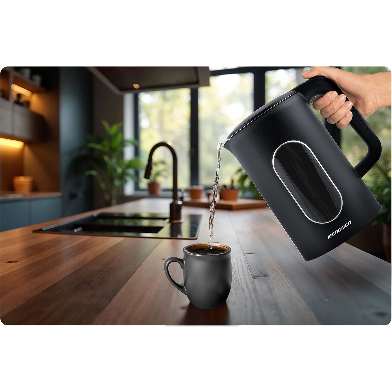 1,7 litro elektrinis Berdsen BD-712 arbatinukas juodas sidabras