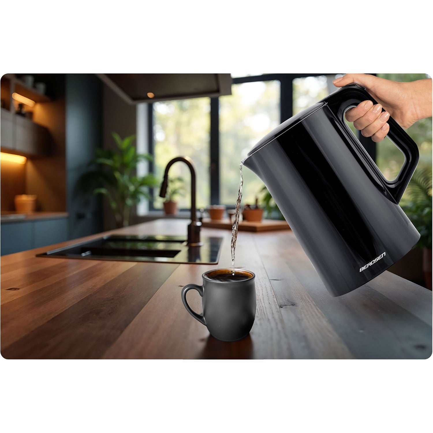 1,7 litro elektrinis Berdsen BD-71 arbatinukas juodas sidabras