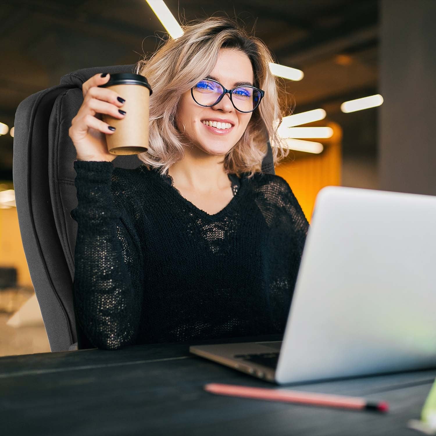 Sofotel Porto biuro kėdė - juoda medžiaga