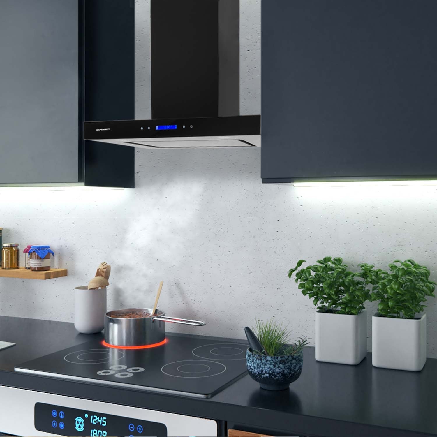 60 cm juodojo Berdsen BE-60E virtuvės langas