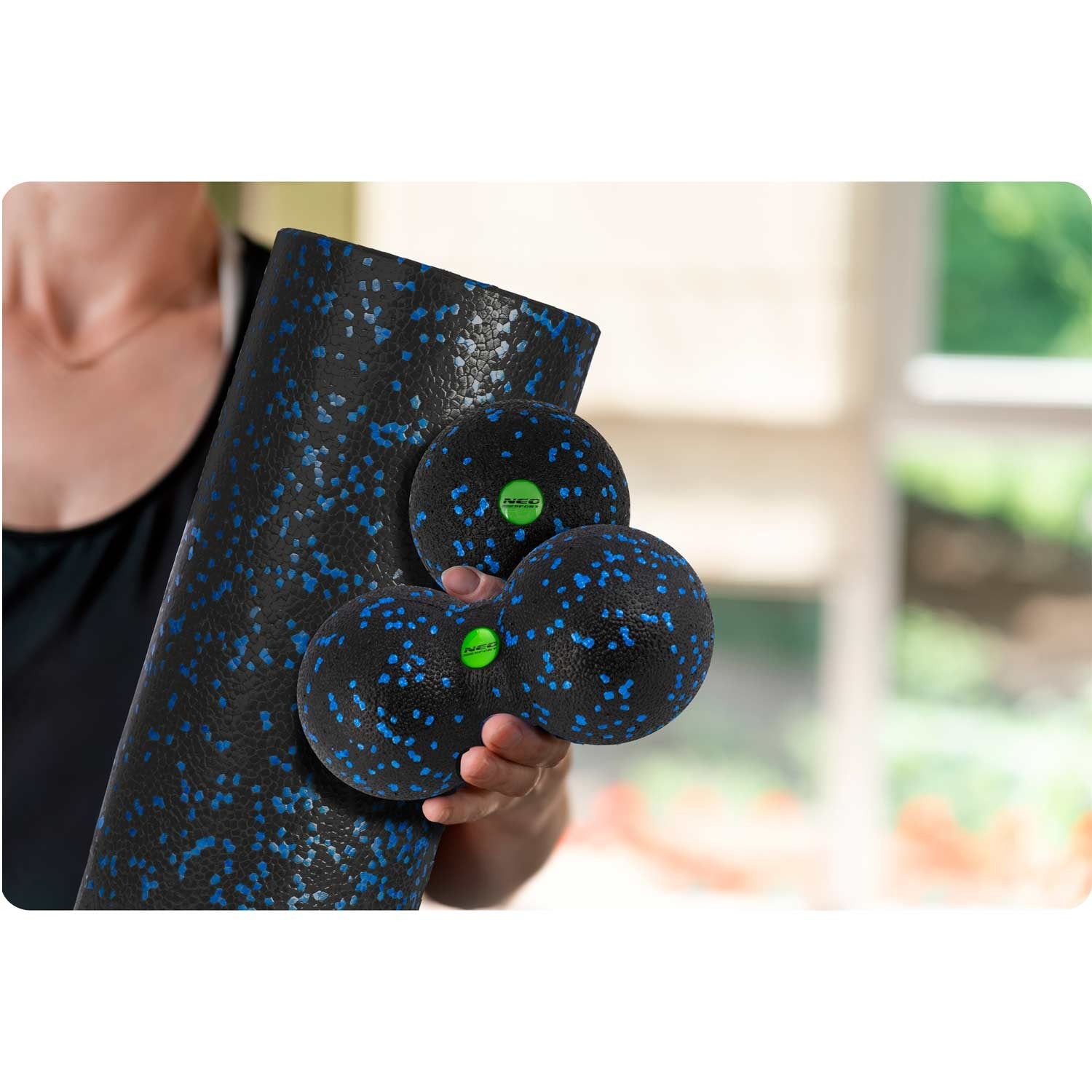 Juodai mėlynas NS-965 masažo ir fitneso kamuolys