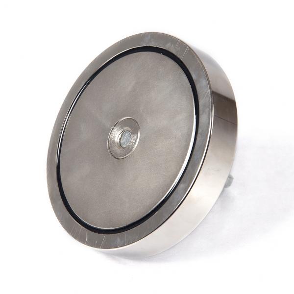 Juodasis magnetas F600