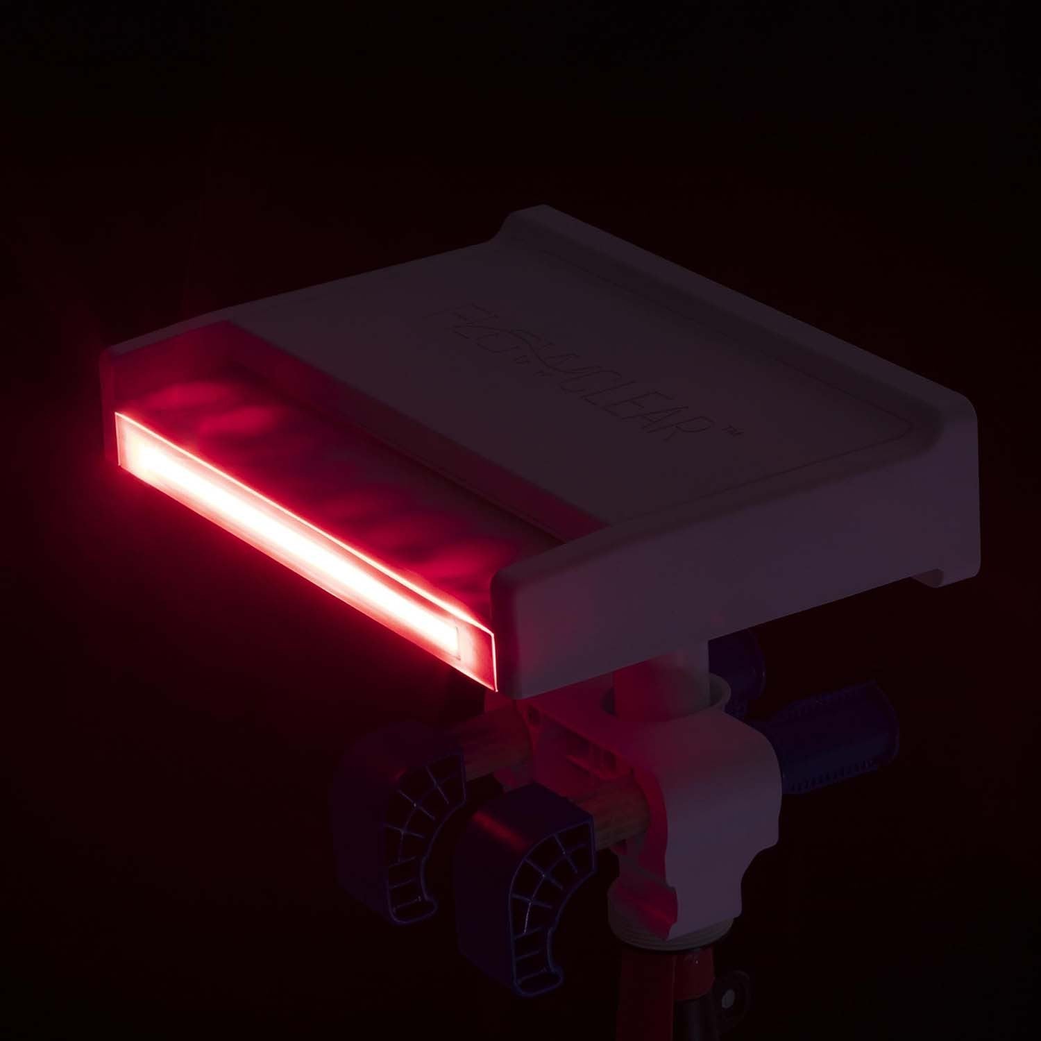 Vandens kriauklė į baseiną su LED žibintais Bestway 58619