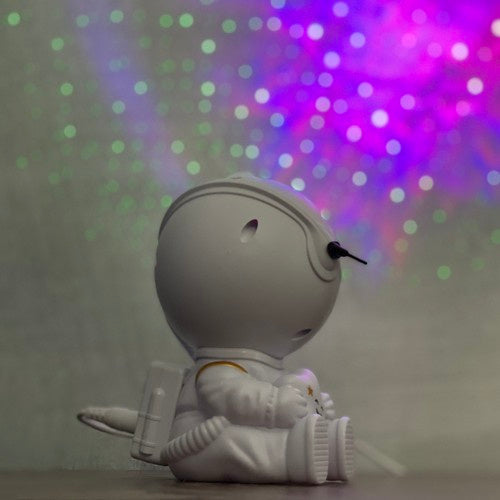 Izoxis 24329 astronautas LED žvaigždžių projektorius