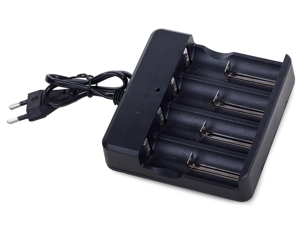 4x 18650 led akumuliatorių įkroviklis