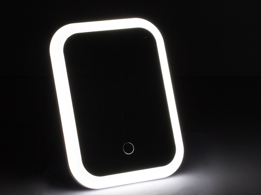 Led apšviestas makiažo veidrodis