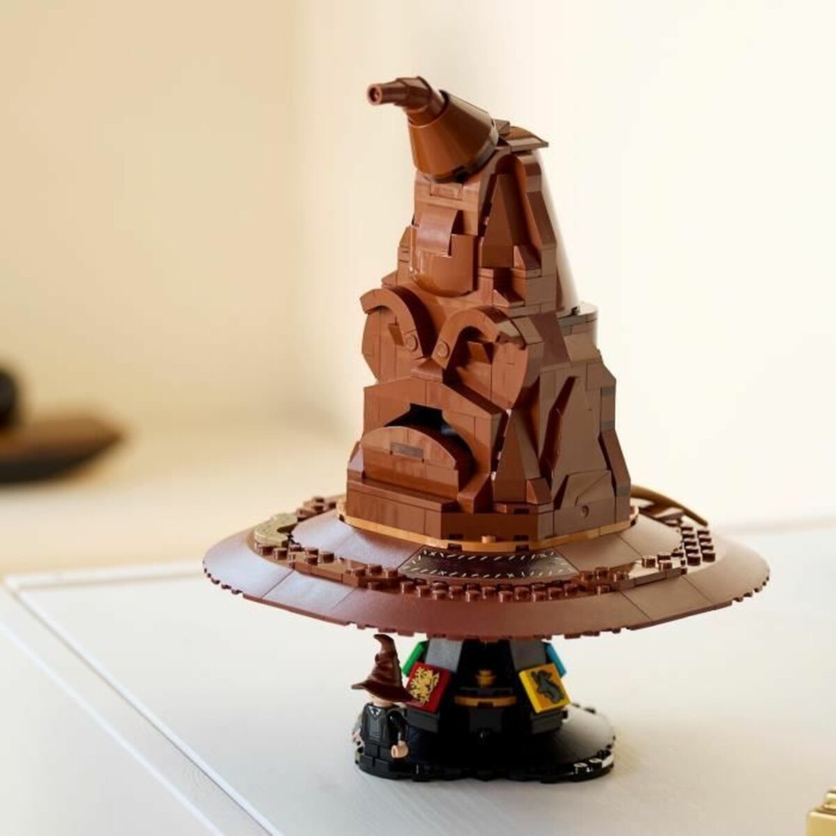 Statybos rinkinys Lego Harry Potter 76429 The Sorting Hat that Talks Spalvotas