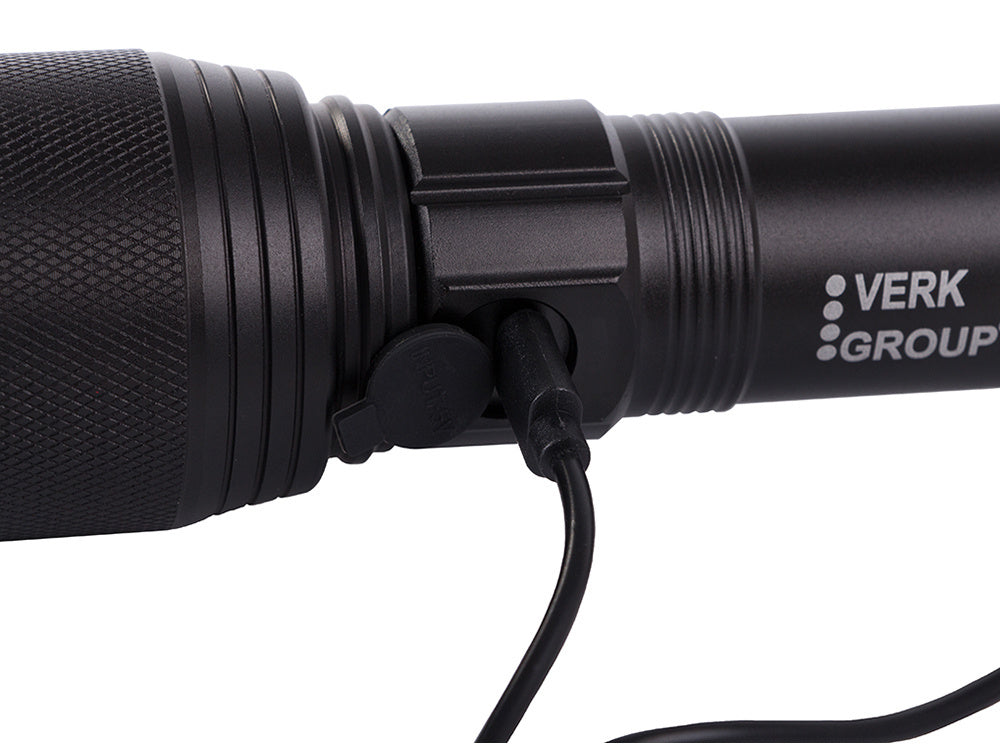 Karinis policijos žibintuvėlis cree xhp160 galia