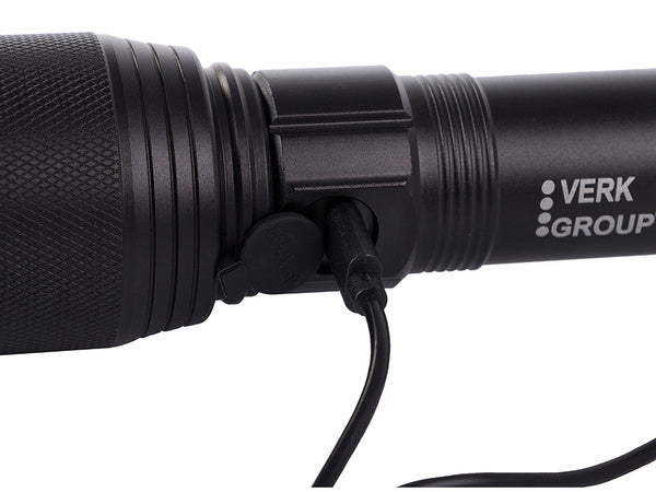 Karinis policijos žibintuvėlis cree xhp160 galia