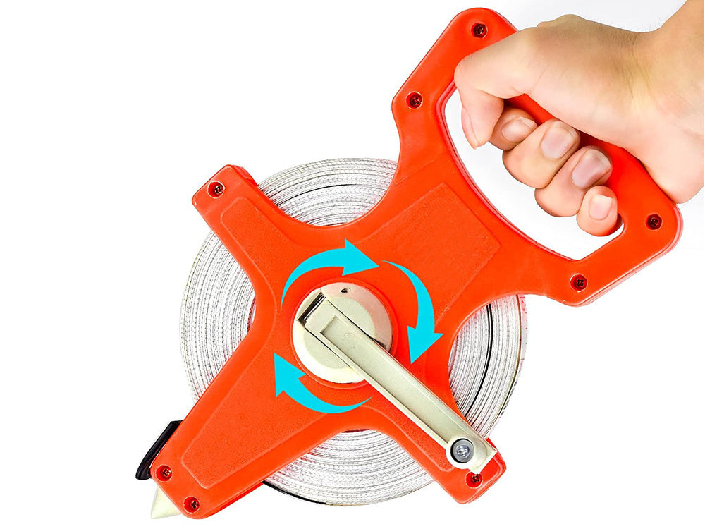 Xl matavimo juosta, susukta į 30 m ilgio matavimo juostą