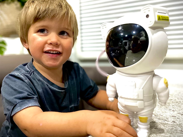 Žvaigždžių projektorius astronautas naktinė šviesa lazerinis dangaus projektorius led nuotolinio valdymo pultas