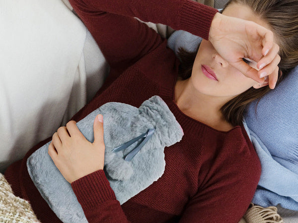 Pliušinis guminis termoforas su dideliu minkšto kailio dangčiu, Pilka, Szín, Szürke