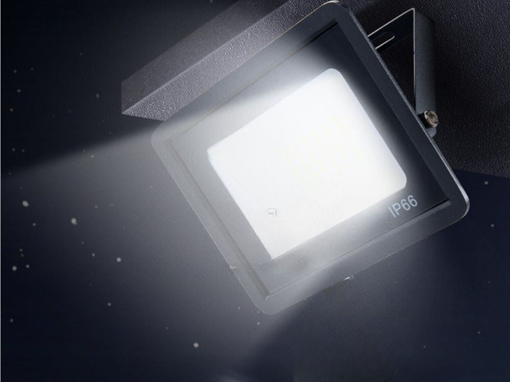 LED halogeninis prožektorius 100W (lauko, IP66, 6000K)