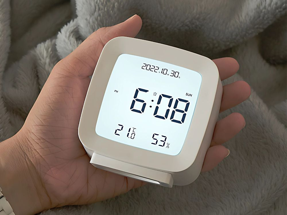 Žadintuvas su data ir temperatūra su snaudimo funkcija lcd drėgmės ore, Baltas, Szín, Fehér