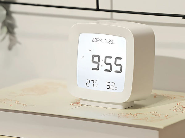 Žadintuvas su data ir temperatūra su snaudimo funkcija lcd drėgmės ore, Baltas, Szín, Fehér